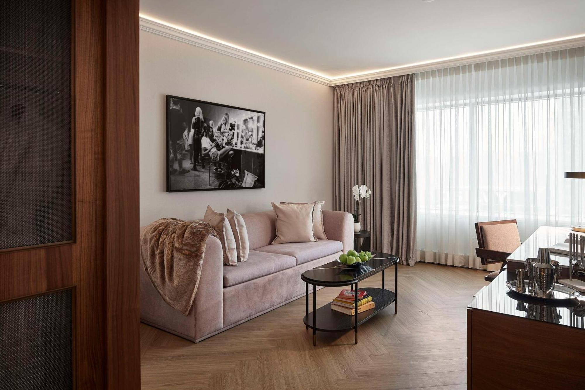 Vogue Hotel Montreal Downtown, Curio Collection By Hilton Ngoại thất bức ảnh