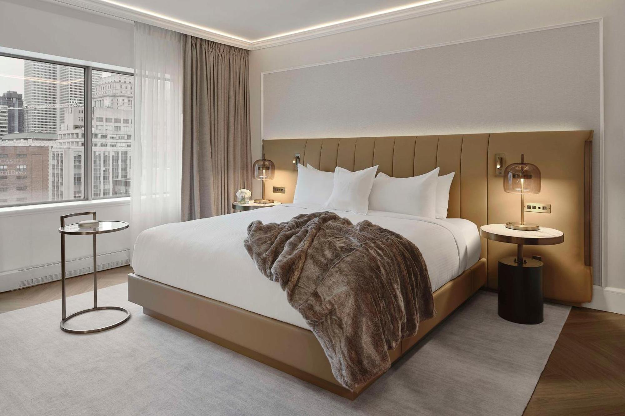 Vogue Hotel Montreal Downtown, Curio Collection By Hilton Ngoại thất bức ảnh