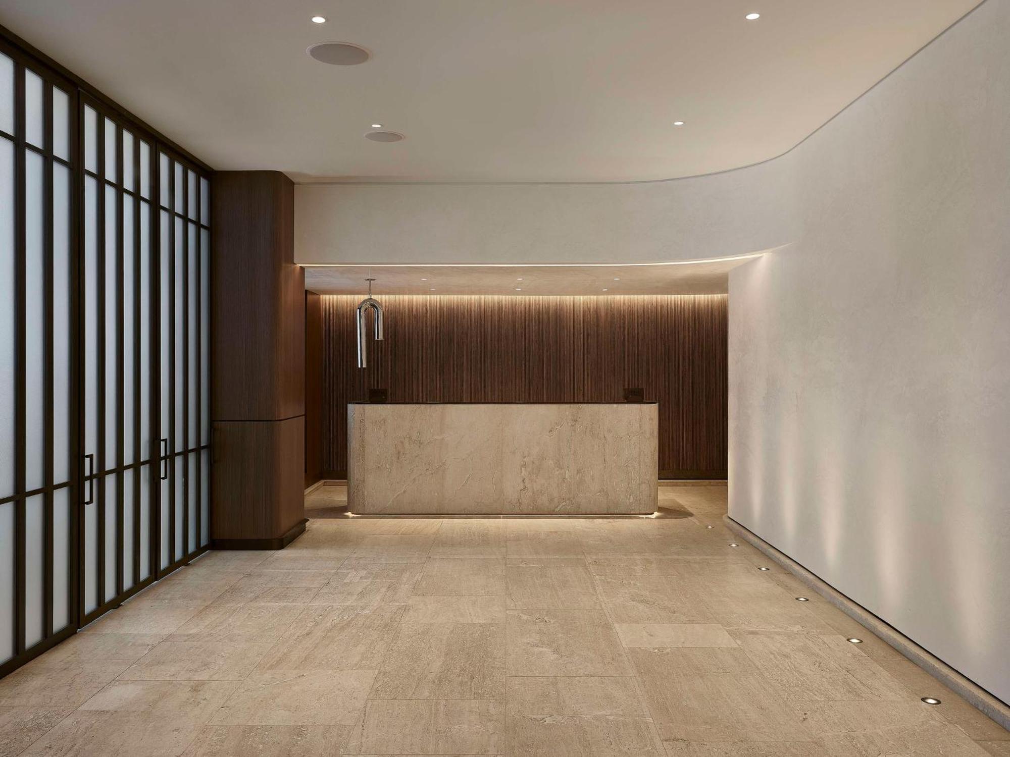 Vogue Hotel Montreal Downtown, Curio Collection By Hilton Ngoại thất bức ảnh